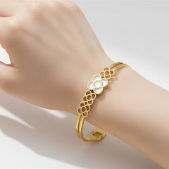 Anvine Pearl Bloom Bangle