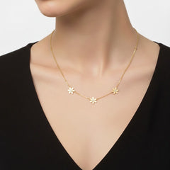 Anvine Daisy Flower Necklace