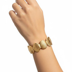 Anvine Golden Scallop Shell Cuff